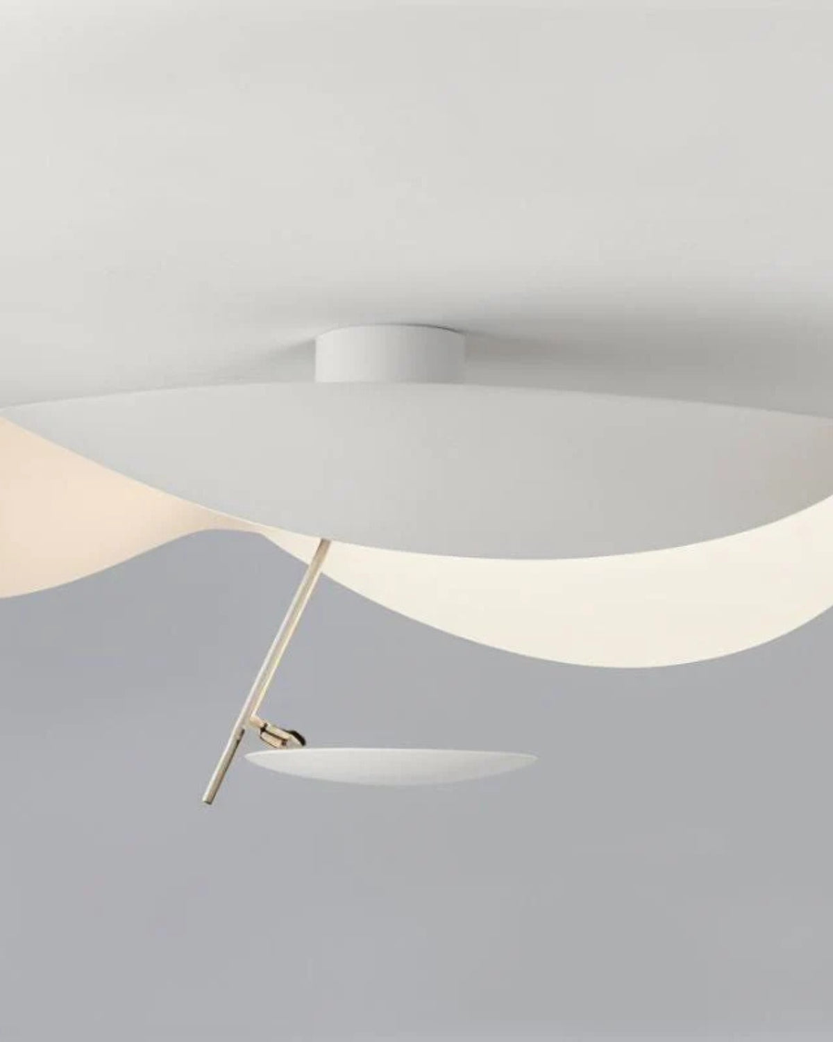 The Solar Mirror