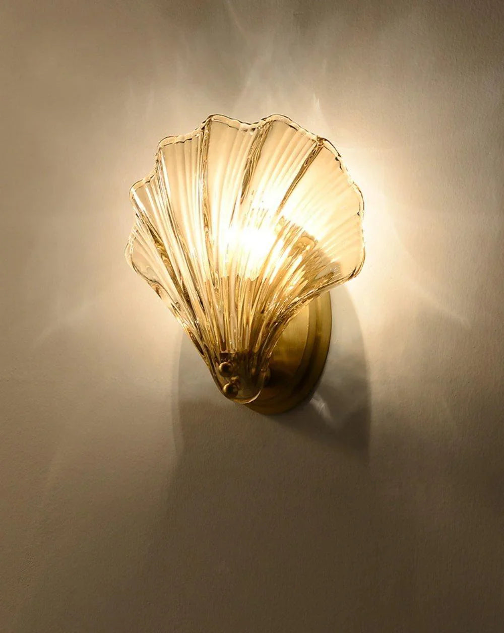 Wall Sconce LED Lamp in the Shape of a Shell