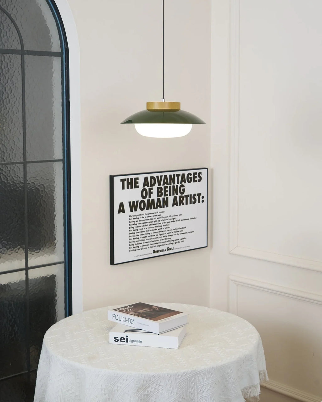 Modern Glass Pendant Lamp – Minimalist Design with Wooden Accent